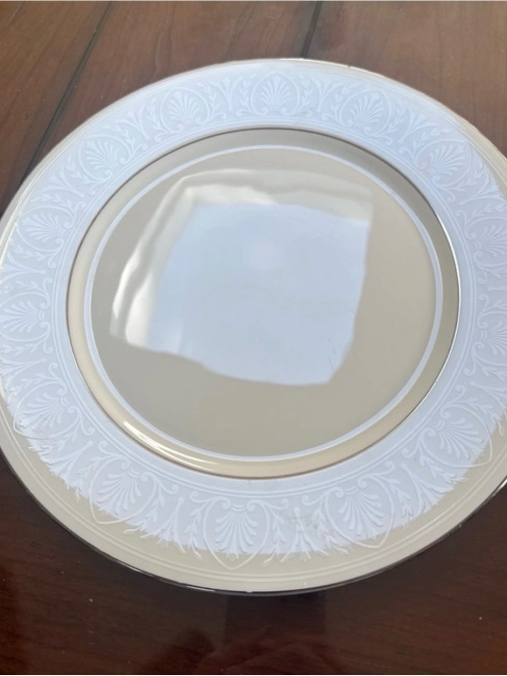 Lenox Courtyard Platinum Plates